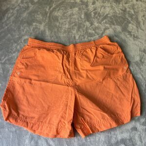 Columbia Omni-Shade Sun Protection Women's Orange Shorts Size S Zip Back Pocket
